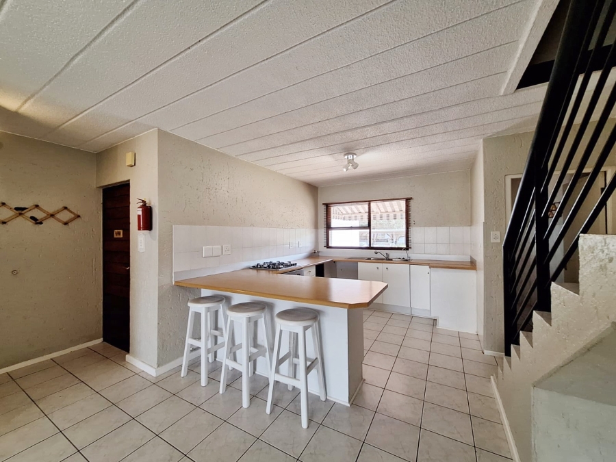 To Let 2 Bedroom Property for Rent in Key West North West